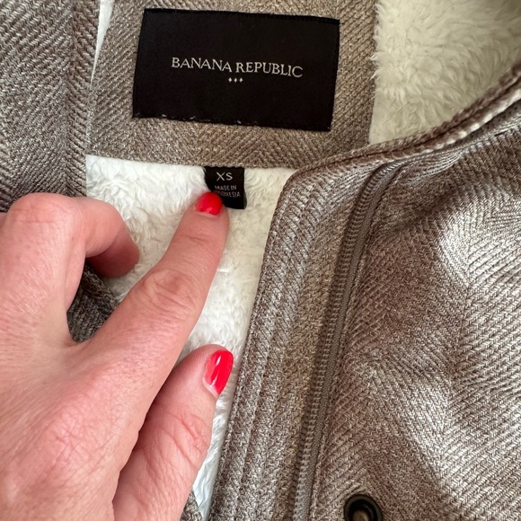 Banana Republic FAUX-FUR HERRINGBONE PUFFER VEST OOS online - Picture 3 of 7
